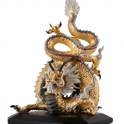 Protective Dragon Sculpture. Gold.