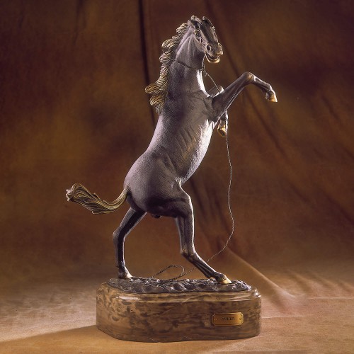 Фигура Дикая Лошадь