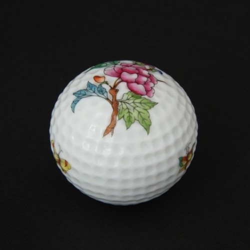 Декоративный мяч для гольфа
