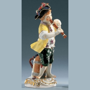 Gardener childr. Boy with shawm, Coloured, with gold, H 14,5 cm