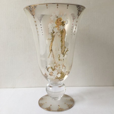 Vase I Mucha