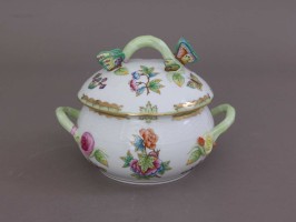 Soup tureen butterfly knob