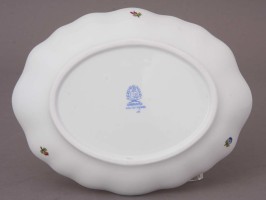 Oval dish