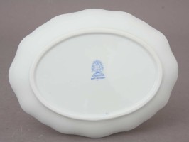 Oval dish