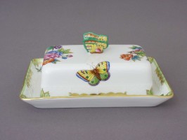 Butter dish, butterfly knob