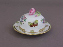 Butter dish, rose knob