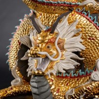 Protective Dragon Sculpture. Gold.