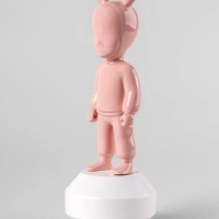 The pink Guest Sculpture. Small model