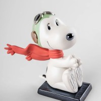 Скульптура летающего аса Snoopy™