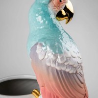 Macaw bird vase. Red