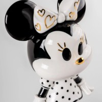 Minnie in black and white Sculpture