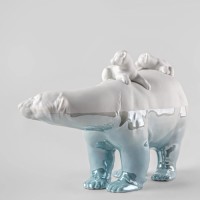 Mummy bear and babies - Underwater Sculpture