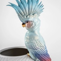 Cockatoo vase