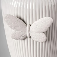 Ваза «Госпожа Удача» Ольги Ханоно