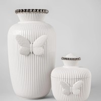 Ваза «Госпожа Удача» Ольги Ханоно