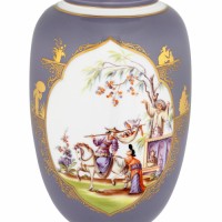 Ваза с крышкой, шинуазри в стиле Хёрольда