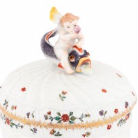 Доза с крышкой «Путти на дельфине»