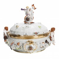 SWAN SERVICE TUREEN WITH THE COMBINED ARMS OF COUNT BRÜHL